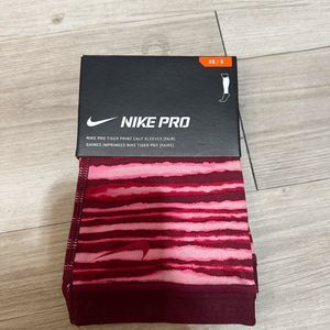 NEW Women XS/S Nike Pro Tiger Print Calf Sleeves Pair RN 129862